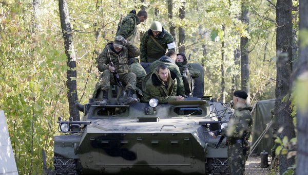 Ополченцы ДНР на окраине Донецка. Архивное фото