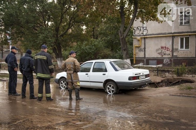 Потоп на Борщаговке в Киеве