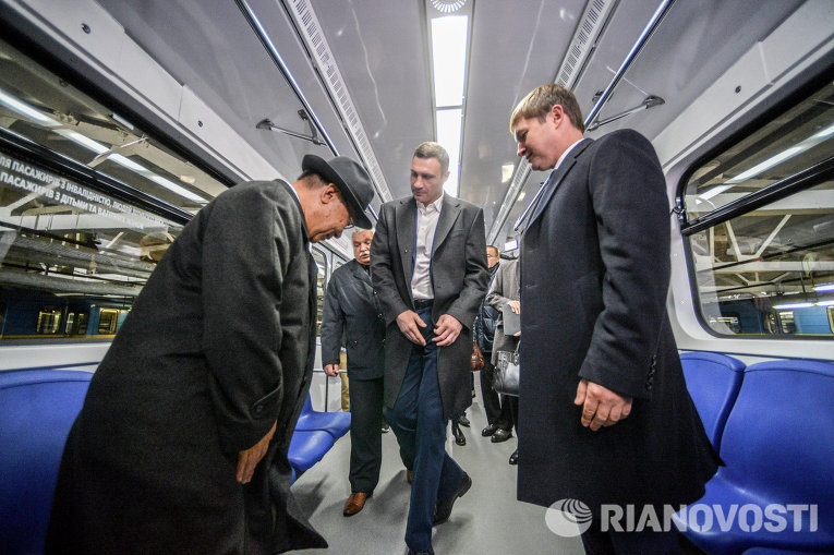 Кличко на презентации модернизованных вагонов киевского метрополитена