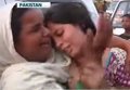 Тринадцать человек погибли в результате схода оползня на юге Пакистана. Видео
