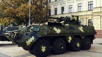 Выставка военной техники в Киеве ко Дню защитника Украины