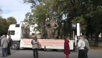 В Полтаве презентовали памятник Мазепе. Видео
