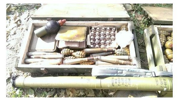 Тайник с оружием, обнаруженный СБУ в Донбассе