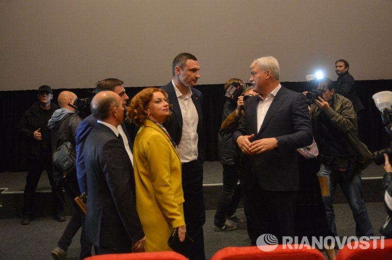 В Киеве открыли восстановленный кинотеатр Жовтень