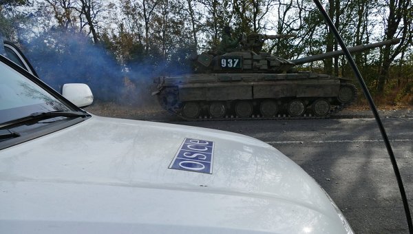 Отвод техники от линии соприкосновения в ДНР