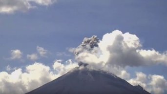 Один из самых активных вулканов мира. Видео