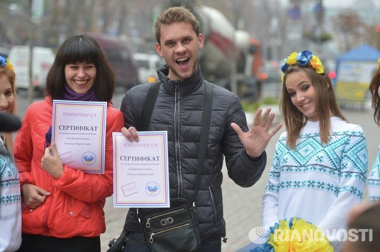 Перфоманс Кастинг в мэры Киева от столичных панночек