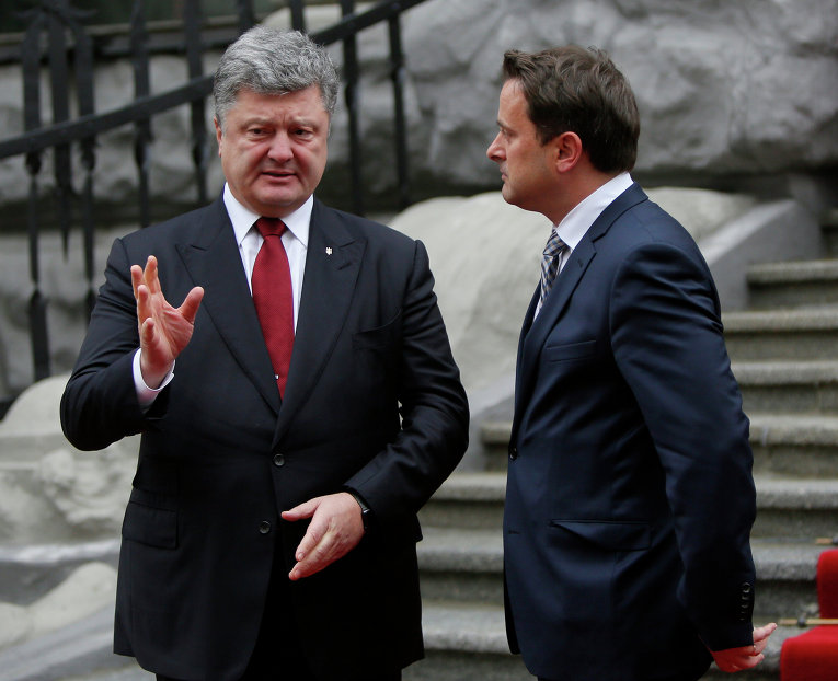 Президент Украины Петр Порошенко и премьер-министр Люксембурга Ксавье Беттель
