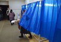 Голосование на выборах в Украине. Архивное фото