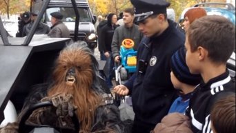 Задержание Чубакки перед избирательном участком в Одессе. Видео