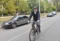 Михаил Саакашвили на велосипеде