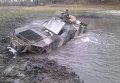 Военные испытатели утопили в болоте бронемашину Дозор