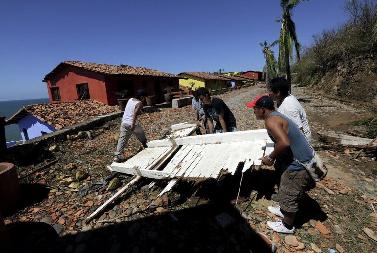 Последствия урагана Патрисия в Мексике