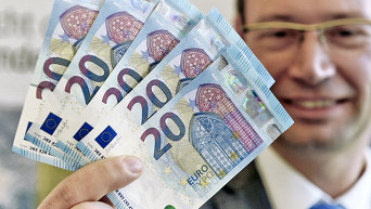 Презентация новой купюры достоинством в 20 евро в офисе Федерального банка Германии