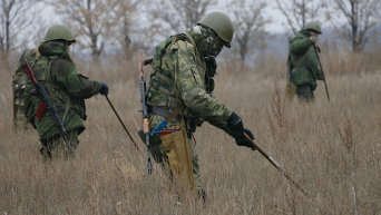 Разминирование территории в районе Донецка
