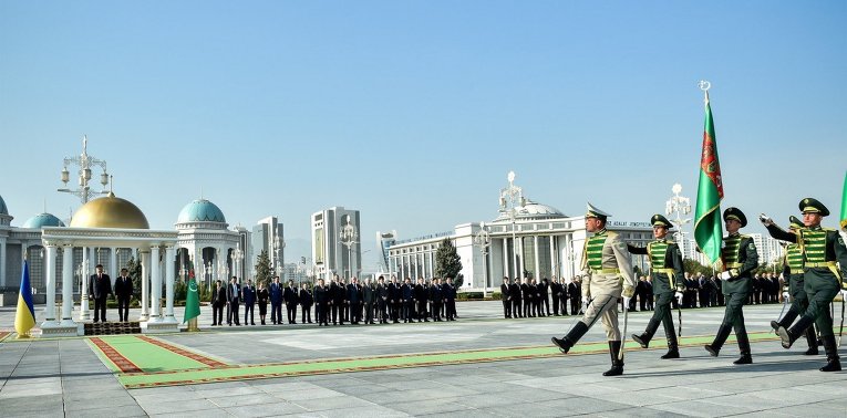 Встреча Петра Порошенко в Туркмении