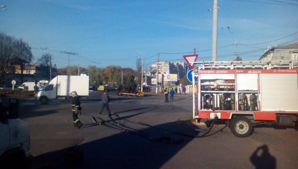 ДТП в Виннице: перевернулся автомобиль с газовыми баллонами