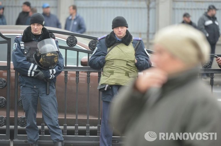 Милиция на митинге сторонников партии УКРОП под стенами Верховной Рады