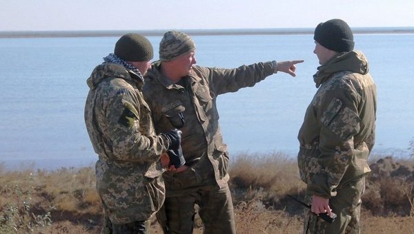 Украинские десантники укрепляют позиции на границе Крыма