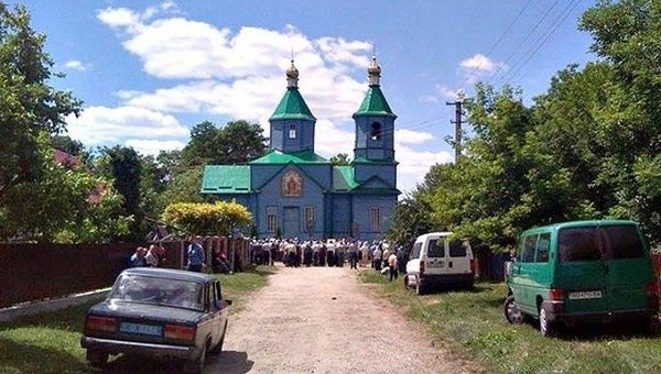 Церковь в селе Катериновка Кременецкого района Тернопольской области, где произошел конфликт