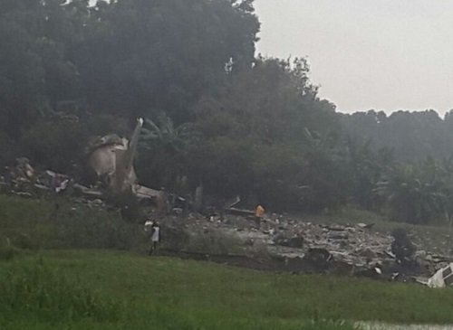 Фото рухнувшего Ан-12 в Южном Судане