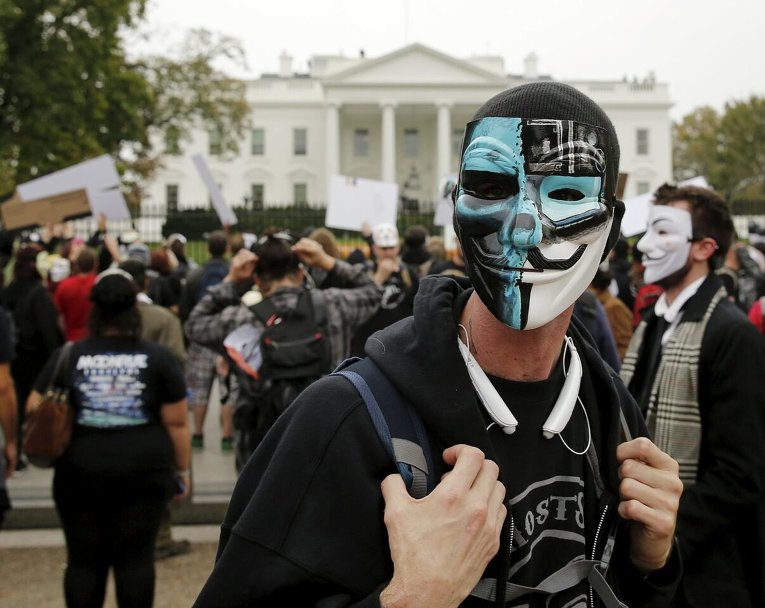 Марш миллиона масок у Белого дома